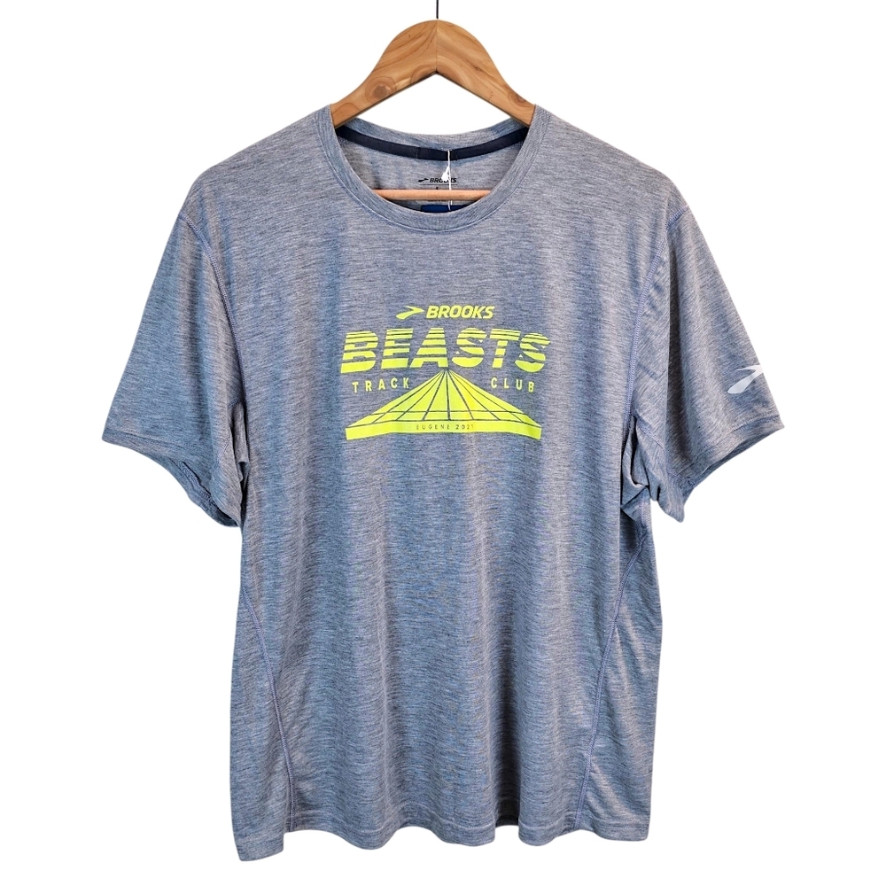 Brooks Beasts Track Club Tee Men’s L Heather Ash Distance Short Sleeve Running